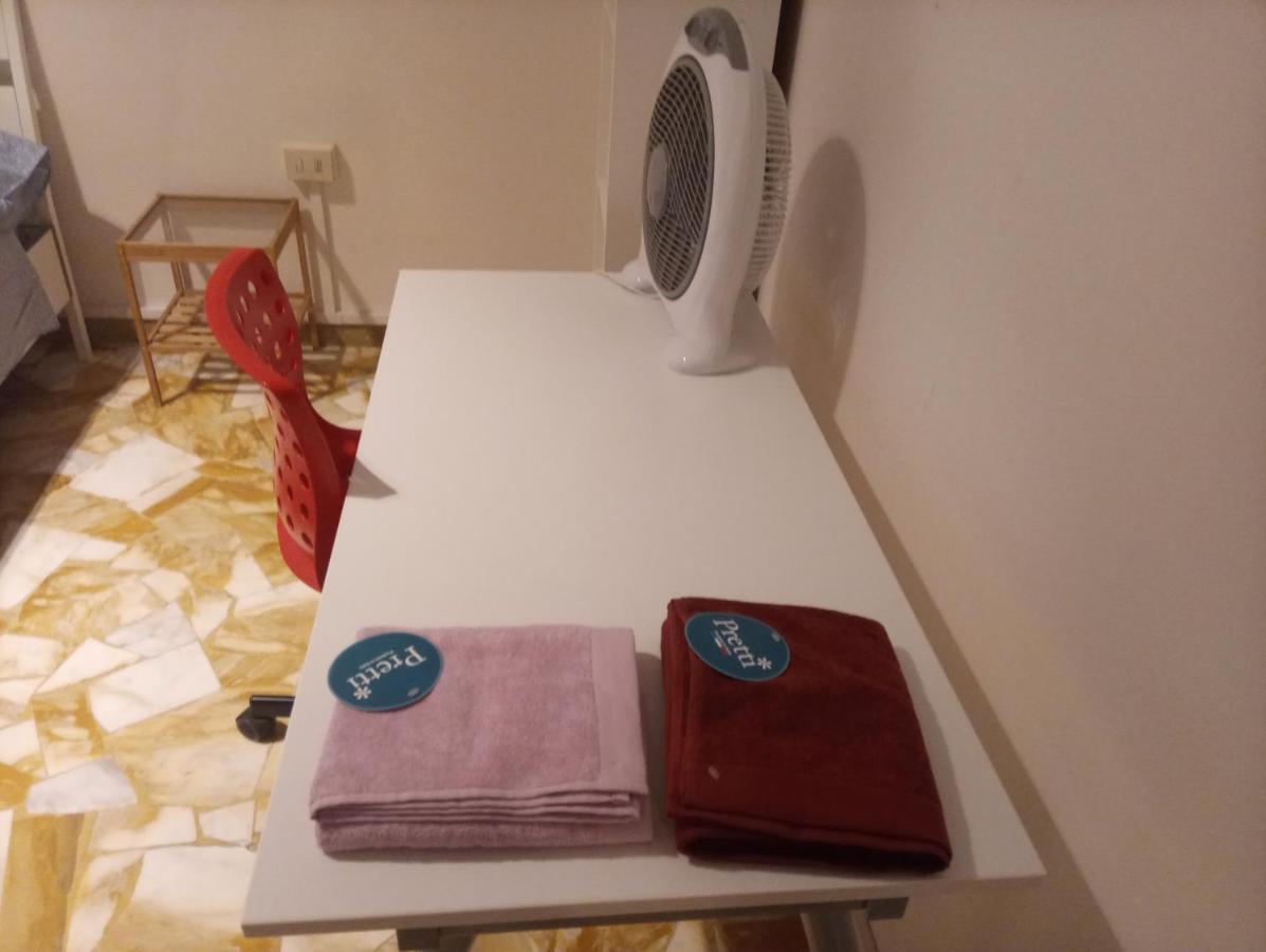 Casa Vacanze Giulia A Careggi Wi-Fi Appartement Florence Buitenkant foto